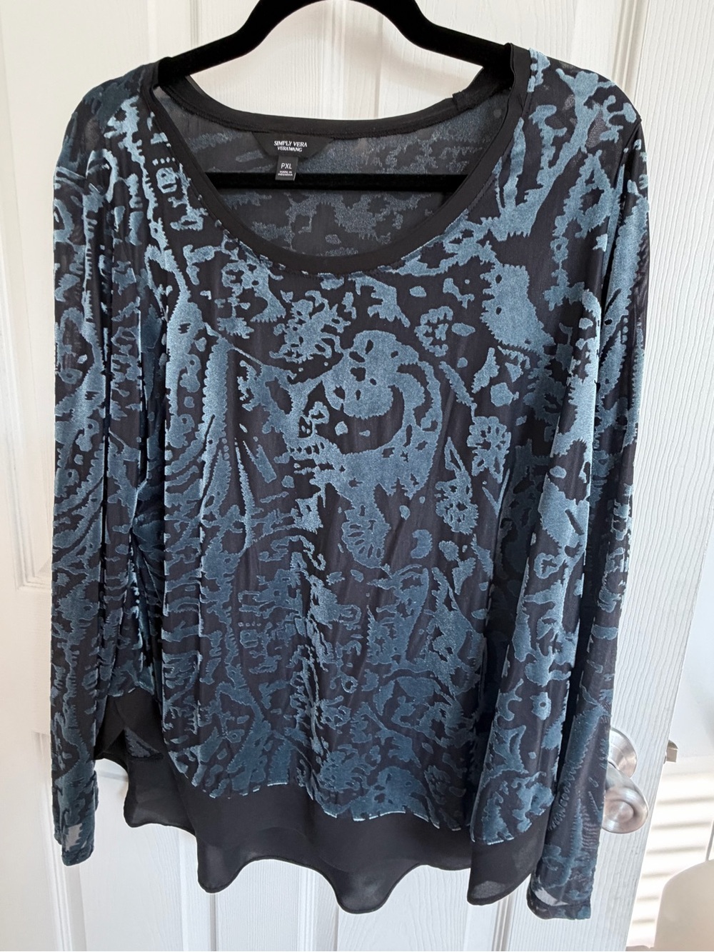 Simply Vera Vera Wang Blue and Gray Patterned Long-Sleeve Top